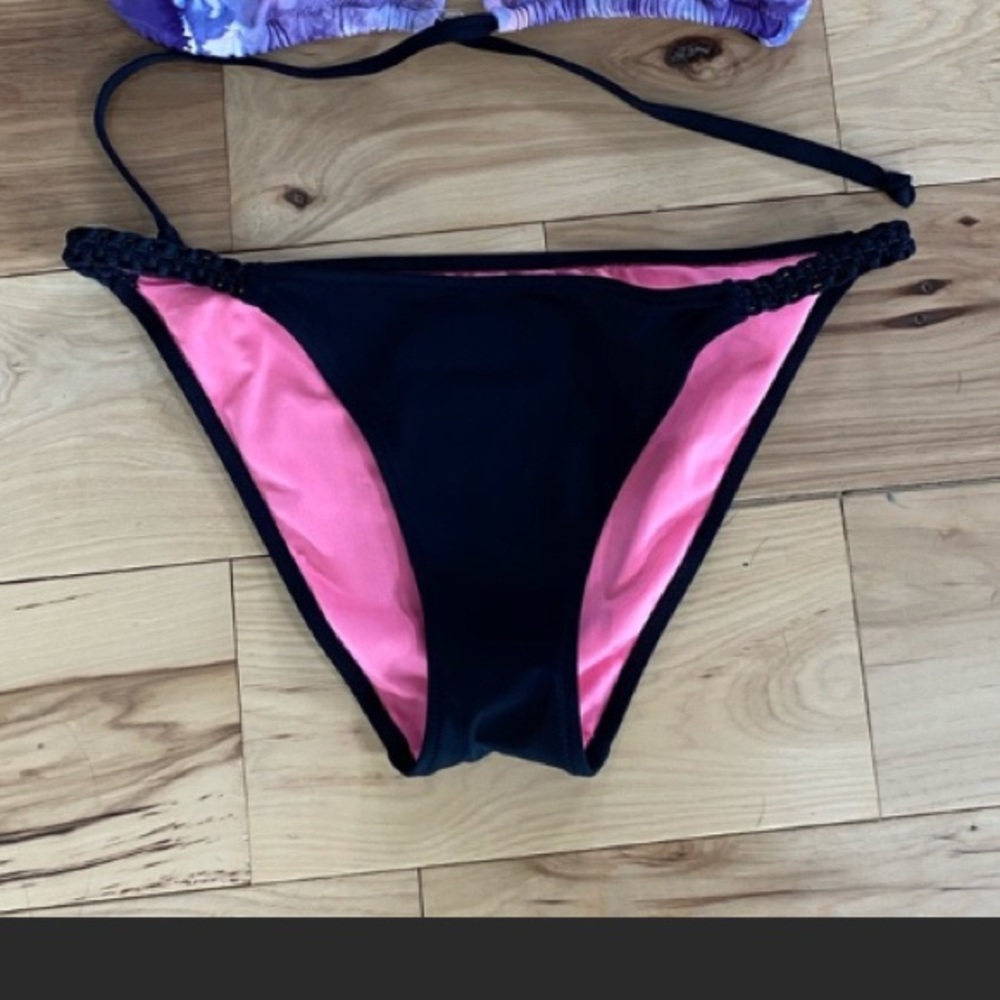 VS rope accent bikini bottoms, M